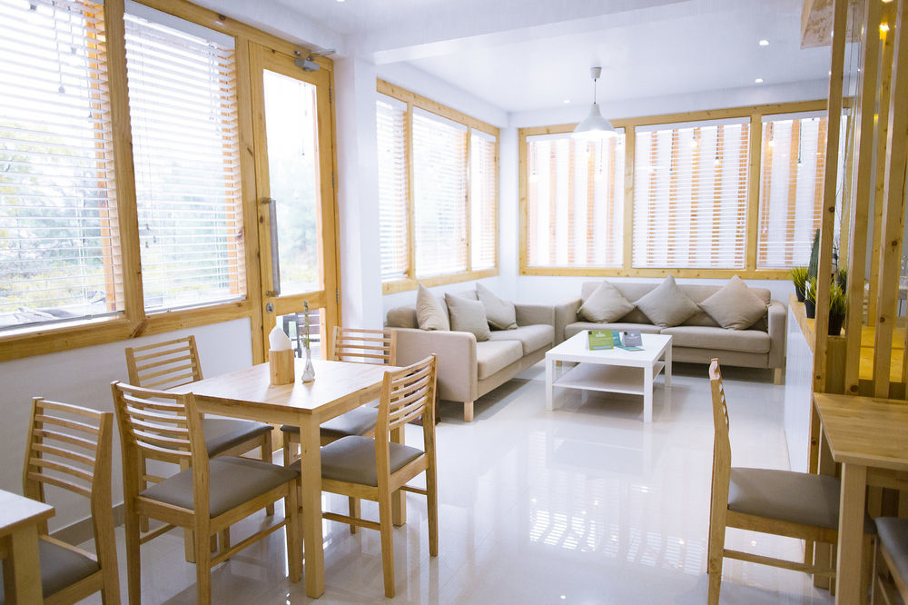 Pine Lodge Malé Esterno foto