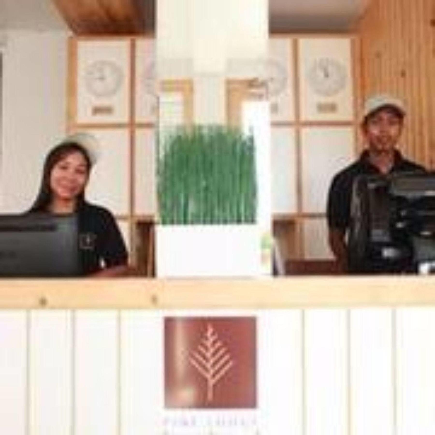 Pine Lodge Malé Esterno foto